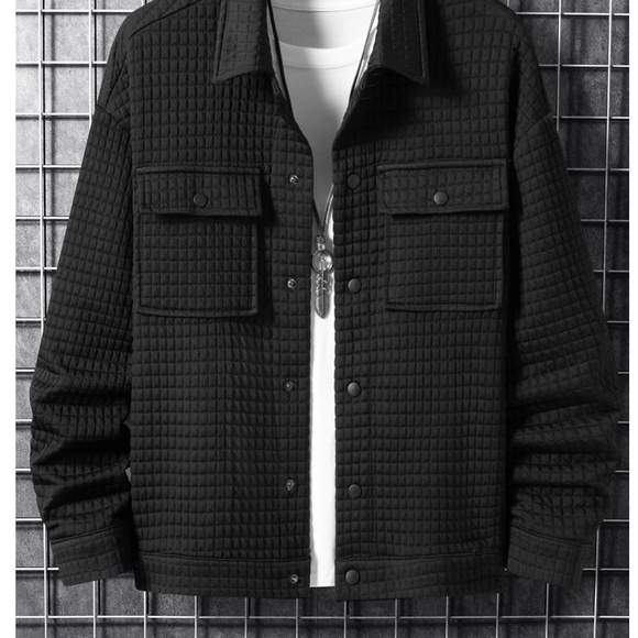 Black Quilted Look Button Down Jacket - Picture 4 of 4